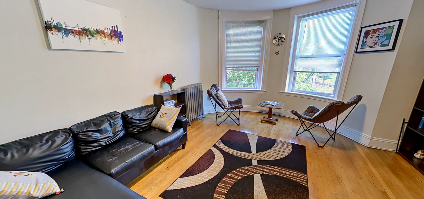 1247 Beacon St, Unit 3 in Brookline, MA - Building Photo