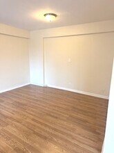 708 W Bittersweet Pl in Chicago, IL - Foto de edificio - Building Photo