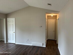 3434 Laurelwood Dr in Horn Lake, MS - Building Photo - Building Photo