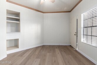 1126 W Elliot Rd in Chandler, AZ - Building Photo - Building Photo