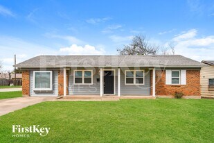 701 E Mission St, Unit 2127 in Crowley, TX - Building Photo