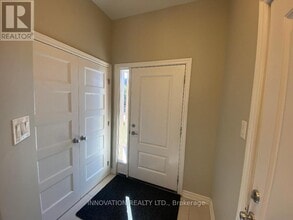 322 Fergus Cres in Ottawa, ON - Building Photo - Building Photo
