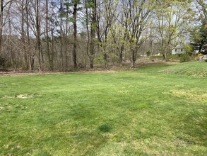 41 Briarwood Rd in West Hartford, CT - Building Photo - Building Photo
