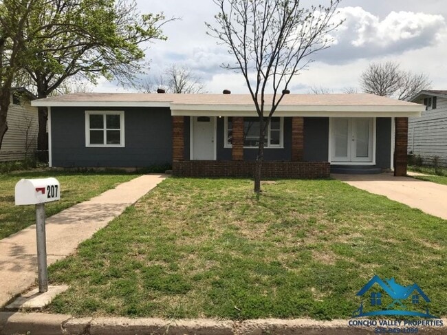 property at 207 E Riverside Ave