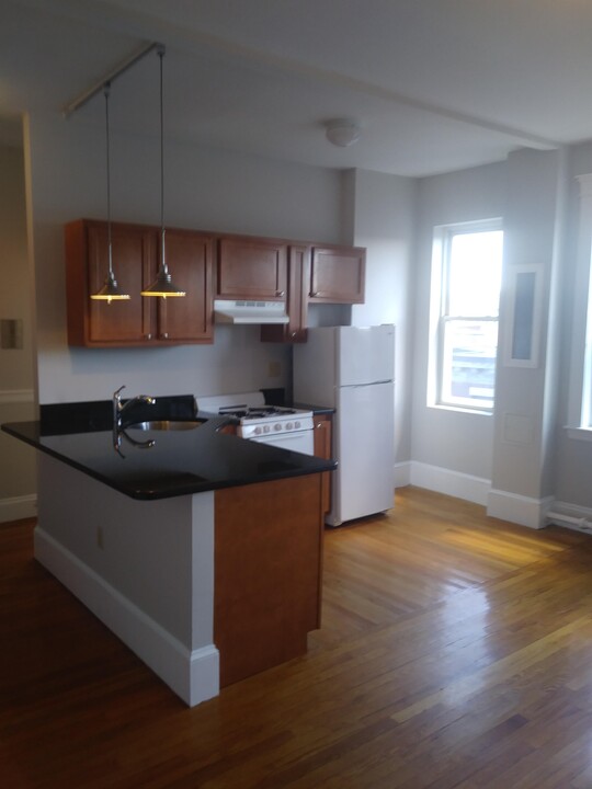 1197 Commonwealth Ave, Unit 24 in Boston, MA - Building Photo