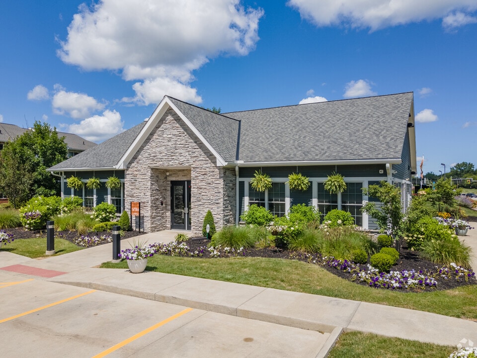 Clearbrooke in Brunswick, OH - Foto de edificio