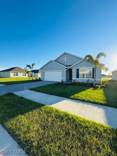 2836 Pillar Coral Ln in North Fort Myers, FL - Building Photo