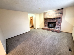 2348 S Capri St in Wichita, KS - Building Photo - Building Photo