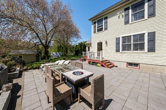 30 Warren Ave in Weston, MA - Building Photo - Building Photo