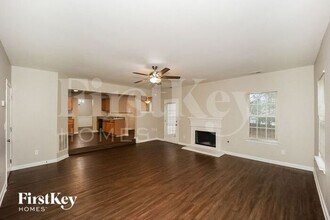 5190 Upper Elm St in Atlanta, GA - Building Photo - Building Photo