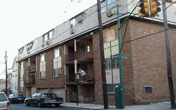 3518-3520 Palisade Ave in Union City, NJ - Foto de edificio - Building Photo