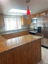 9820 Glen Moor Ln in Port Richey, FL - Foto de edificio - Building Photo