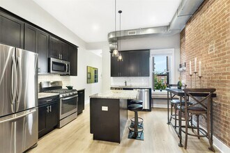 1112 Hudson St in Hoboken, NJ - Building Photo - Building Photo
