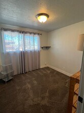 593 S Sunset Dr in Cedar City, UT - Building Photo - Building Photo