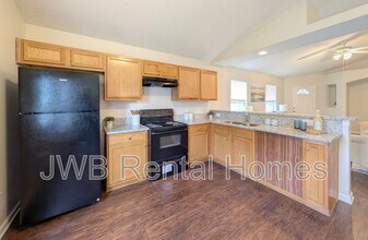 6615 Miriam St in Jacksonville, FL - Building Photo - Building Photo