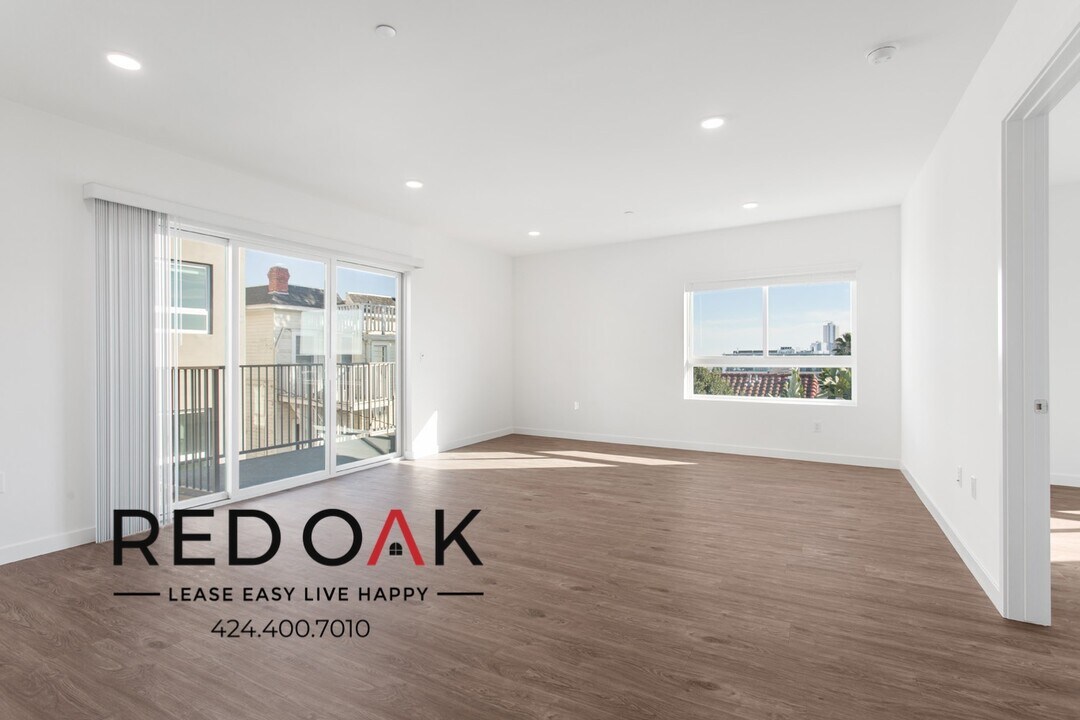 1011-1013 Everett St in Los Angeles, CA - Building Photo