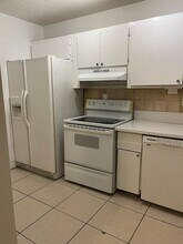 6660 SW 130th Ave in Miami, FL - Building Photo - Building Photo