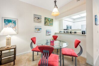 3321 Olympic Dr in Naples, FL - Building Photo - Building Photo
