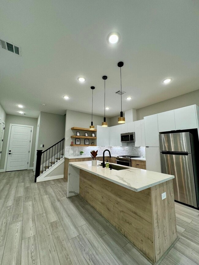 7040 Avenue N in Houston, TX - Building Photo - Building Photo