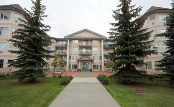 The Californian Manor II in Edmonton, AB - Building Photo - Building Photo