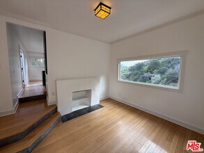 2234 Laurel Canyon Blvd in Los Angeles, CA - Building Photo - Building Photo