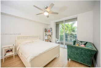 510 NW 84th Ave, Unit 333 in Plantation, FL - Building Photo - Building Photo