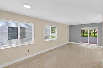 537 Menendez Ave, Unit 537 in Coral Gables, FL - Building Photo - Building Photo