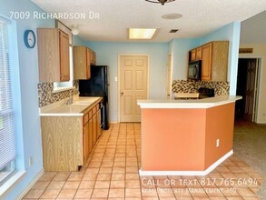 7009 Richardson Dr in Watauga, TX - Building Photo - Building Photo