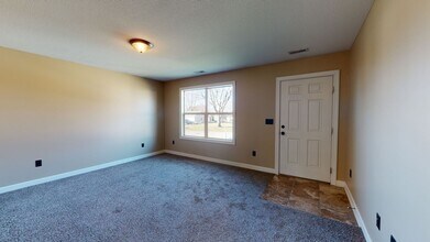 6123-61-6125 Pinto Ln in Country Club, MO - Foto de edificio - Building Photo