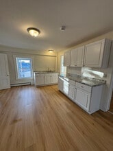 76 Elm St in Milford, NH - Building Photo - Building Photo