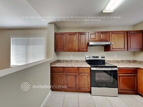 8315 W Clear Stream Dr in Phoenix, AZ - Building Photo - Building Photo