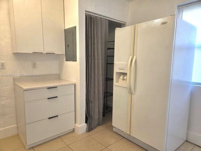 34 SW 6th Ave in Dania Beach, FL - Building Photo - Building Photo