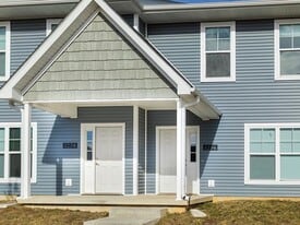 1238 W Rangeview Cir