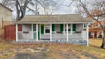 331 Ridge St in Candler, NC - Building Photo