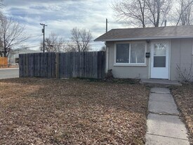 917 2nd St in Colorado Springs, CO - Building Photo