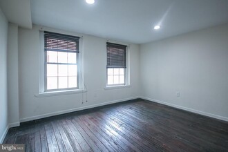 229 Market St in Philadelphia, PA - Foto de edificio - Building Photo