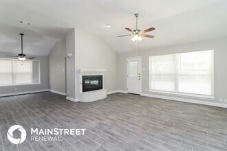 4003 Bradley Ln in Arlington, TX - Building Photo - Building Photo