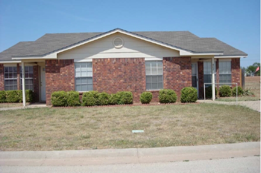 Winters Duplexes in Winters, TX - Building Photo