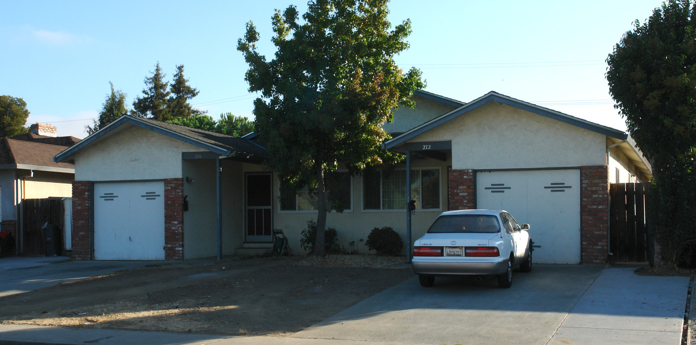 272-274 Eastside Dr in San Jose, CA - Building Photo