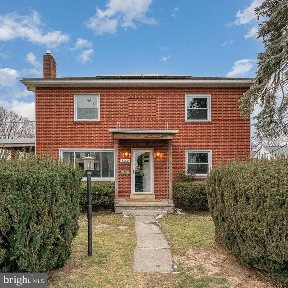 3860 N 6th St in Harrisburg, PA - Building Photo
