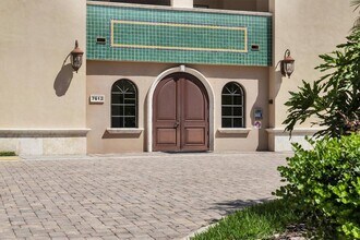 7612 Lake Vista Ct in Lakewood Ranch, FL - Building Photo - Building Photo