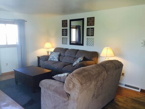 1843 W Grandview Blvd, Unit #1 Northwest in Erie, PA - Building Photo - Building Photo