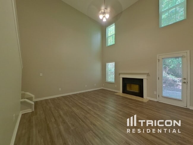 6013 Patric Alan Ct in Charlotte, NC - Building Photo - Building Photo