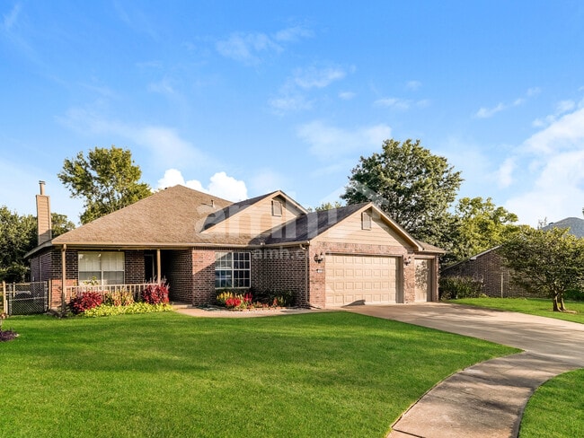 property at 15006 E 87th Pl N