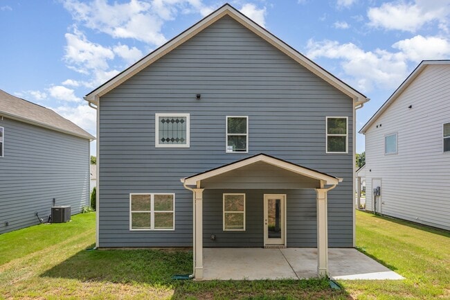 818 Lottie St in Columbia, TN - Foto de edificio - Building Photo