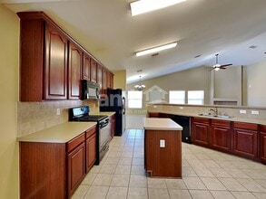 1415 Spinnaker Way in Wylie, TX - Foto de edificio - Building Photo