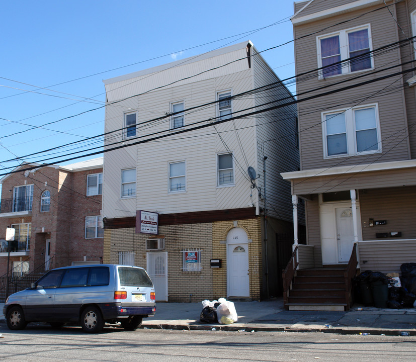 140 Hudson St in Newark, NJ - Foto de edificio