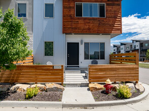 Sun River Townhomes in Layton, UT - Building Photo - Building Photo