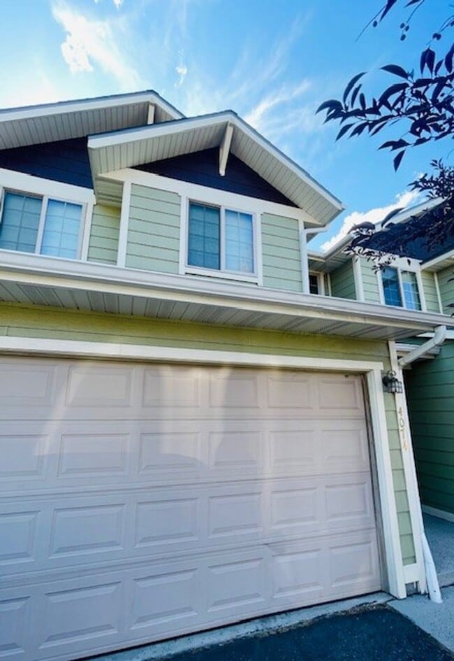 property at 4074 Broadwater Ct