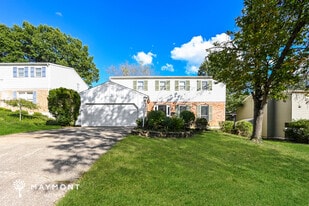 7172 Grantham Way in Cincinnati, OH - Building Photo